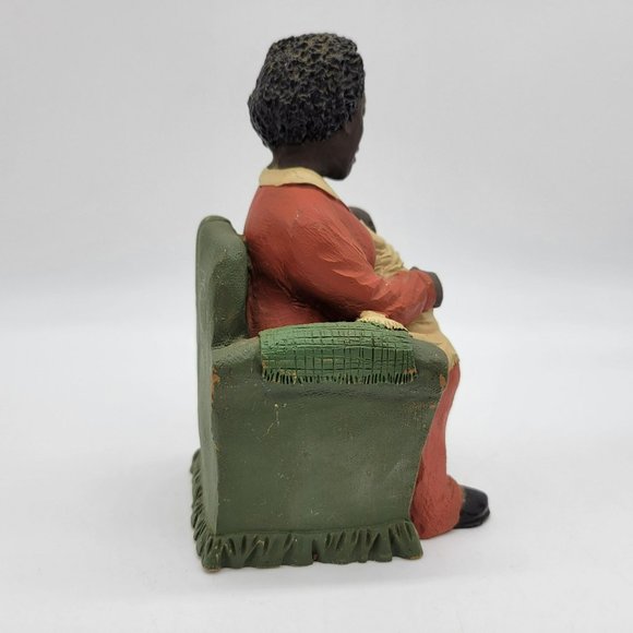 Resin Artist Sculpture A A Nursing Mother with Child Signed T.N.T. 460 - Picture 6 of 14